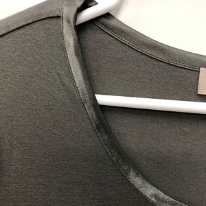 Banana Republic Tops - ✅ Banana Republic Luxe Touch Tee Size Medium Banana Republic Tops - ✅ Banana Republic Luxe Touch Tee Size Medium